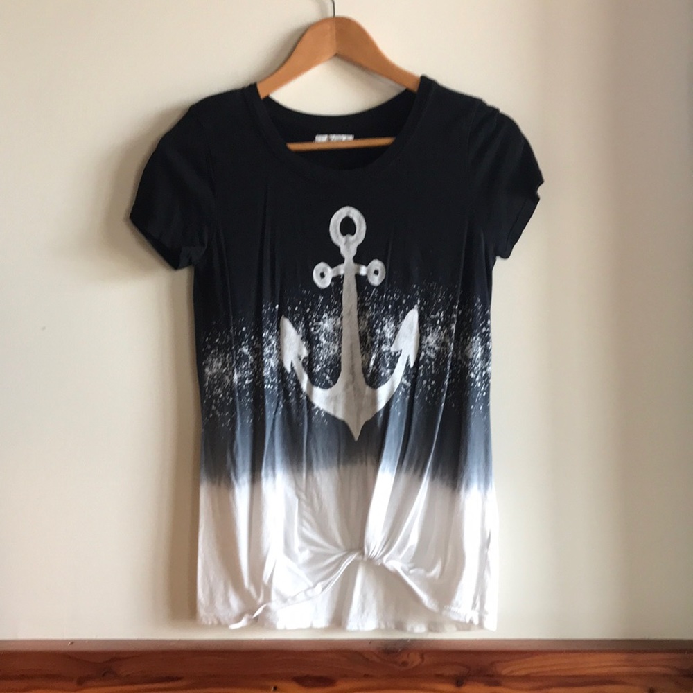Women’s anchor T-shirt